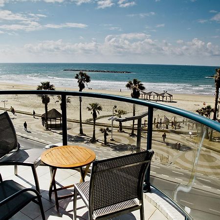 Ocean Front Apartments First Line To The Beach テル・アビブ エクステリア 写真