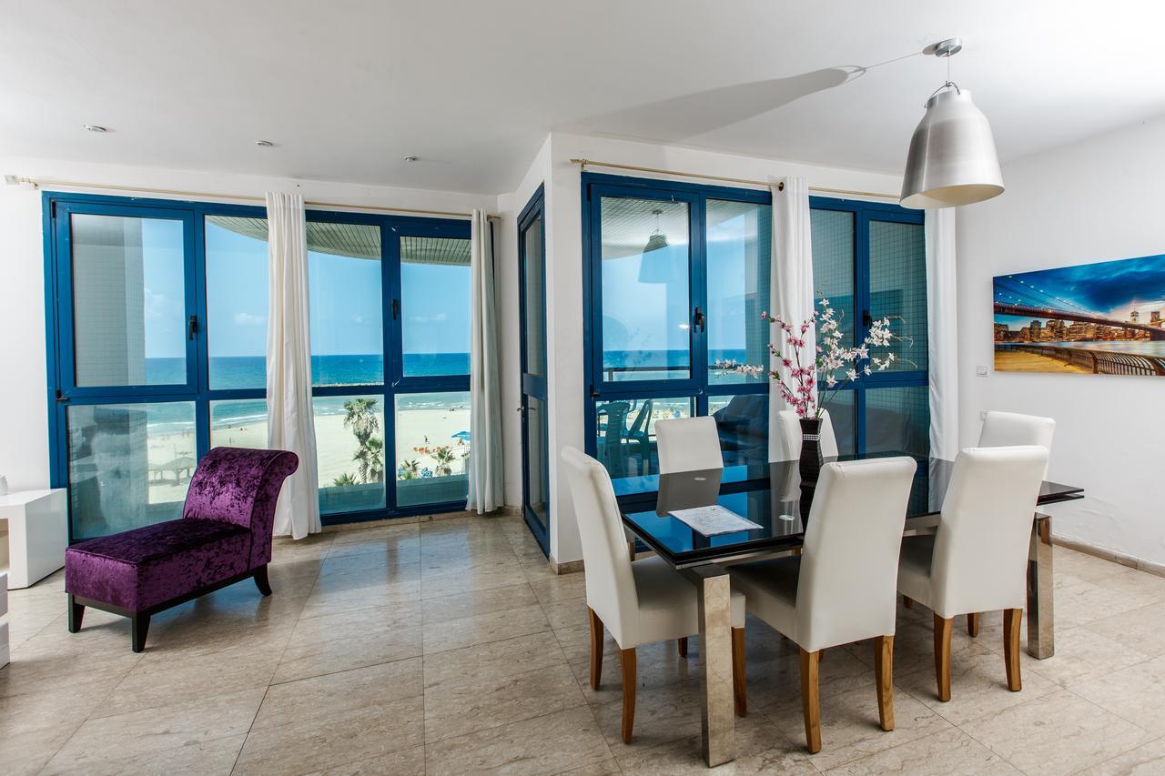 Ocean Front Apartments First Line To The Beach テル・アビブ エクステリア 写真
