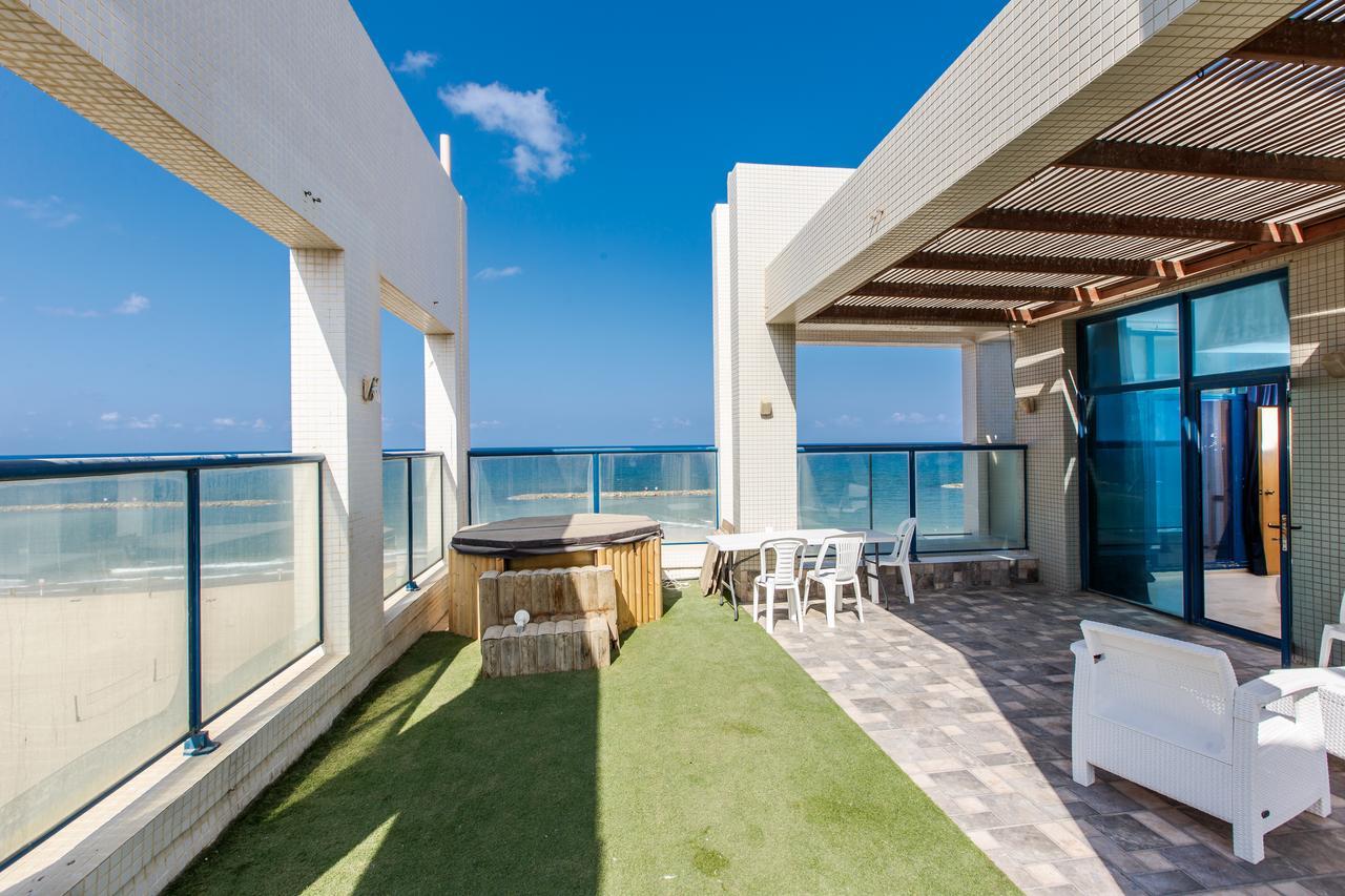 Ocean Front Apartments First Line To The Beach テル・アビブ エクステリア 写真
