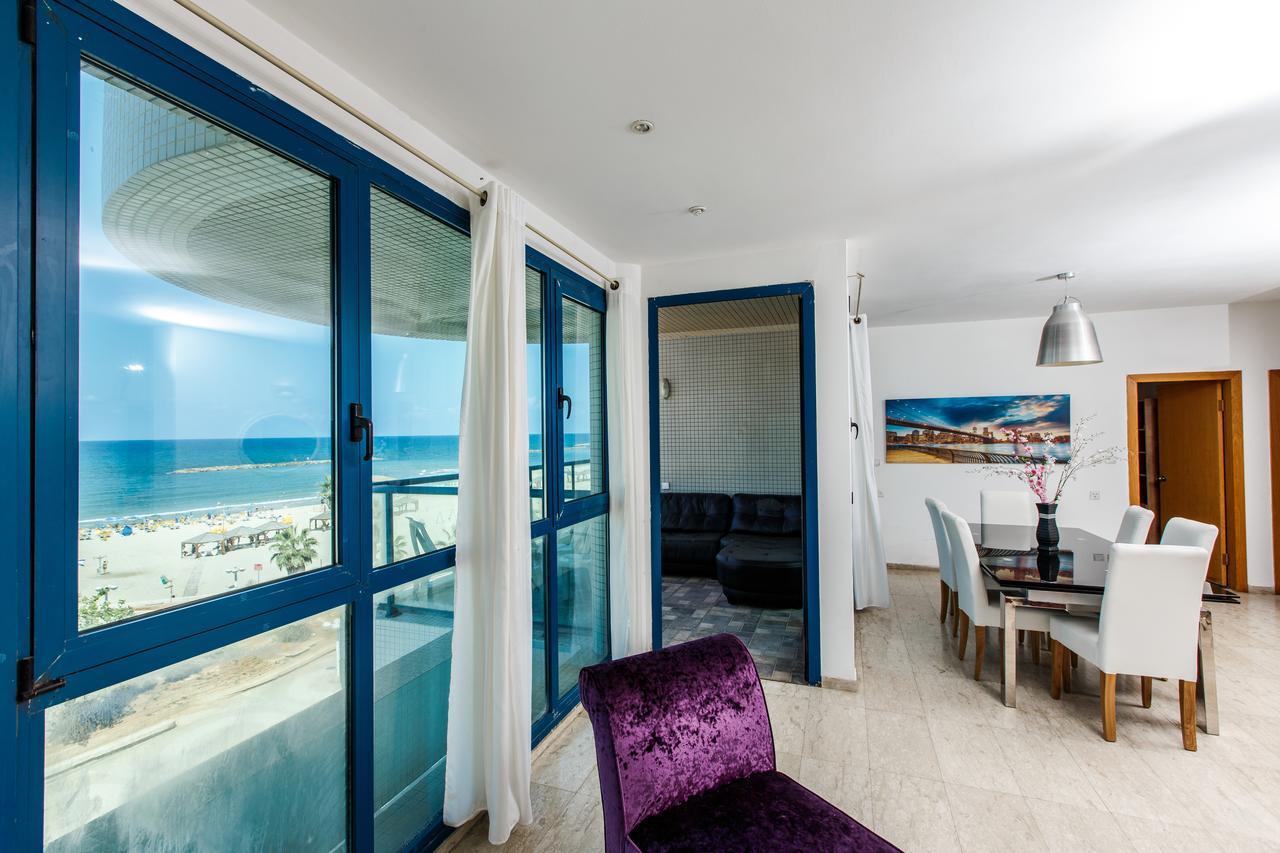 Ocean Front Apartments First Line To The Beach テル・アビブ エクステリア 写真