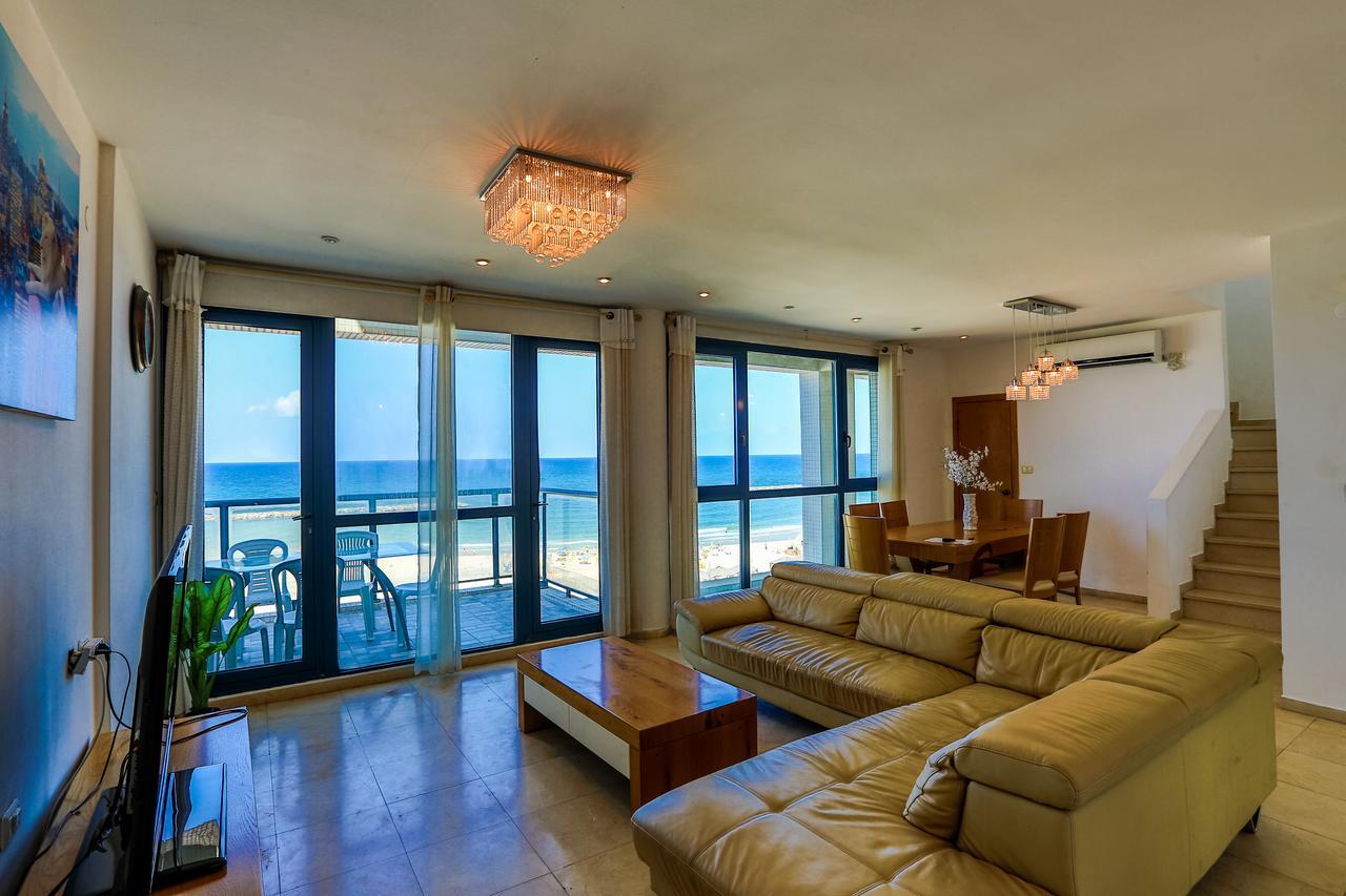 Ocean Front Apartments First Line To The Beach テル・アビブ エクステリア 写真