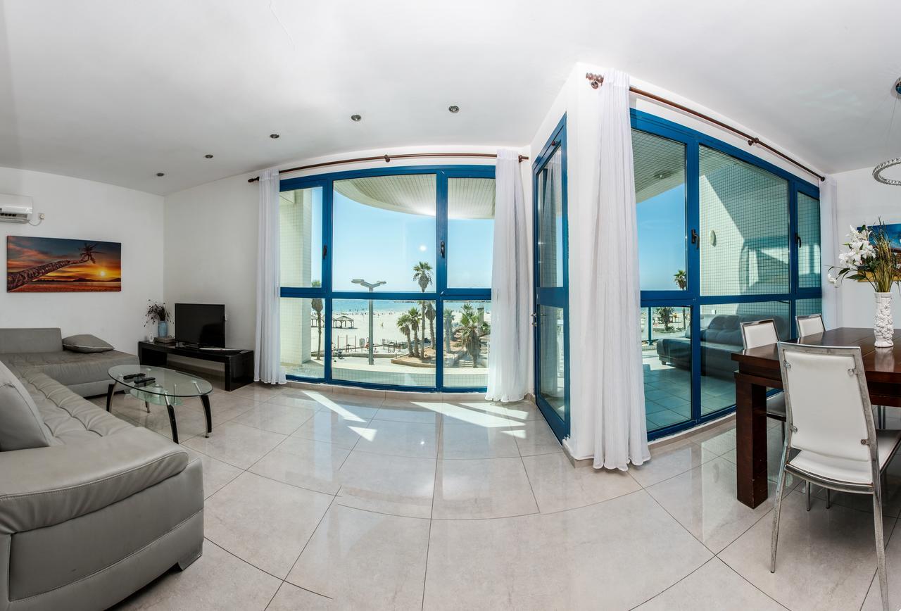 Ocean Front Apartments First Line To The Beach テル・アビブ エクステリア 写真