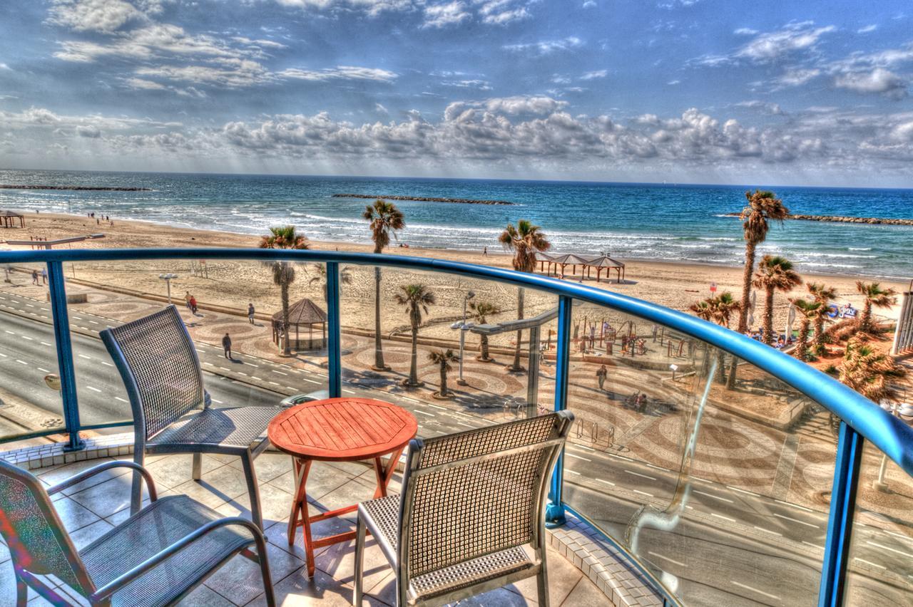 Ocean Front Apartments First Line To The Beach テル・アビブ エクステリア 写真