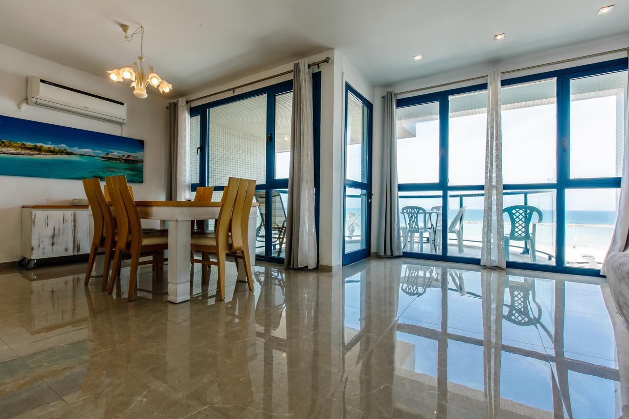 Ocean Front Apartments First Line To The Beach テル・アビブ エクステリア 写真