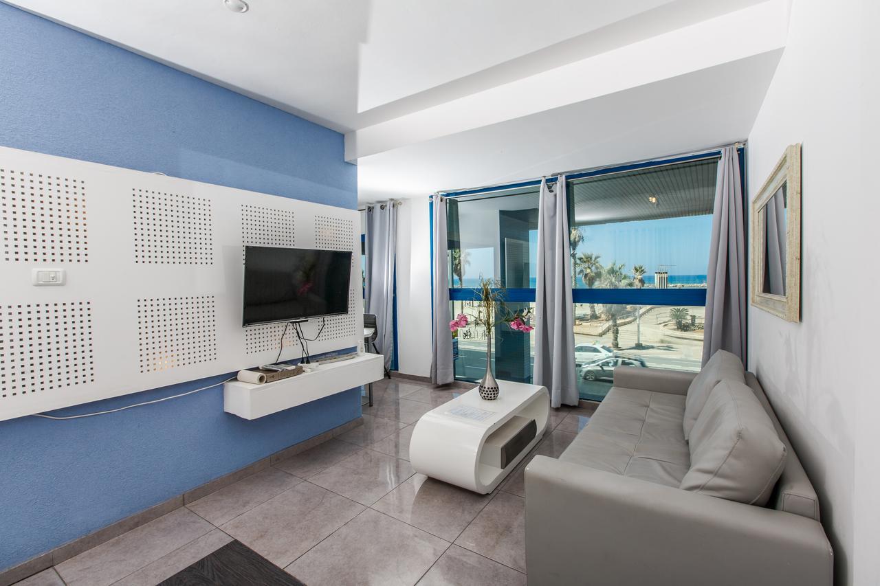 Ocean Front Apartments First Line To The Beach テル・アビブ 部屋 写真