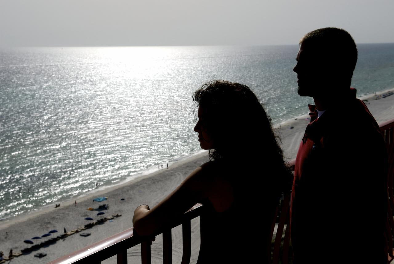 Ocean Front Apartments First Line To The Beach テル・アビブ エクステリア 写真